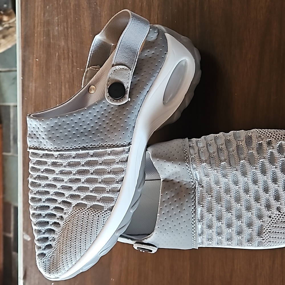 Shoes - Picture 2 of 3